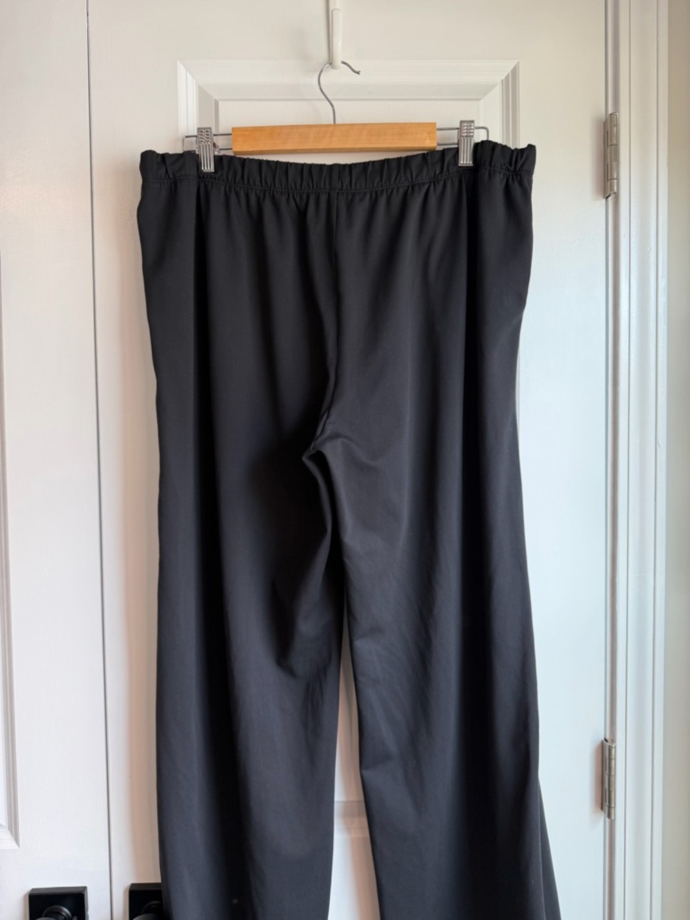 Vuori Women’s Halo Modern Straight Leg Pant Black Size XL - Picture 4 of 13